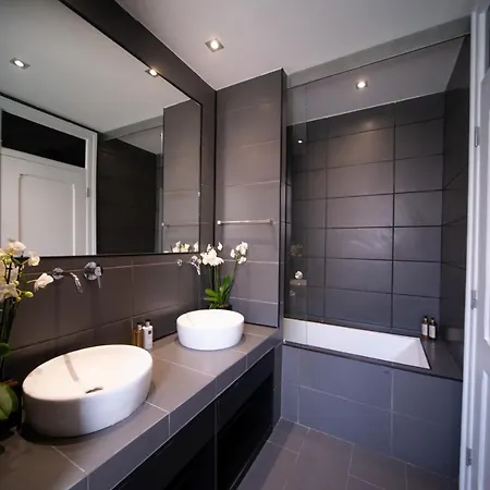 Bliss - Avenidas * Лиссабон