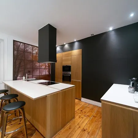 Bliss - Avenidas * Лиссабон